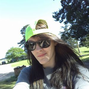 Meet your Posher, Kayla